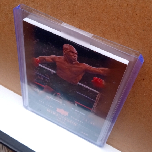 🥊🏆Mike Tyson "Copper Spectrum - 16/65 Insert" Card🏆🥊 - Picture 6 of 6